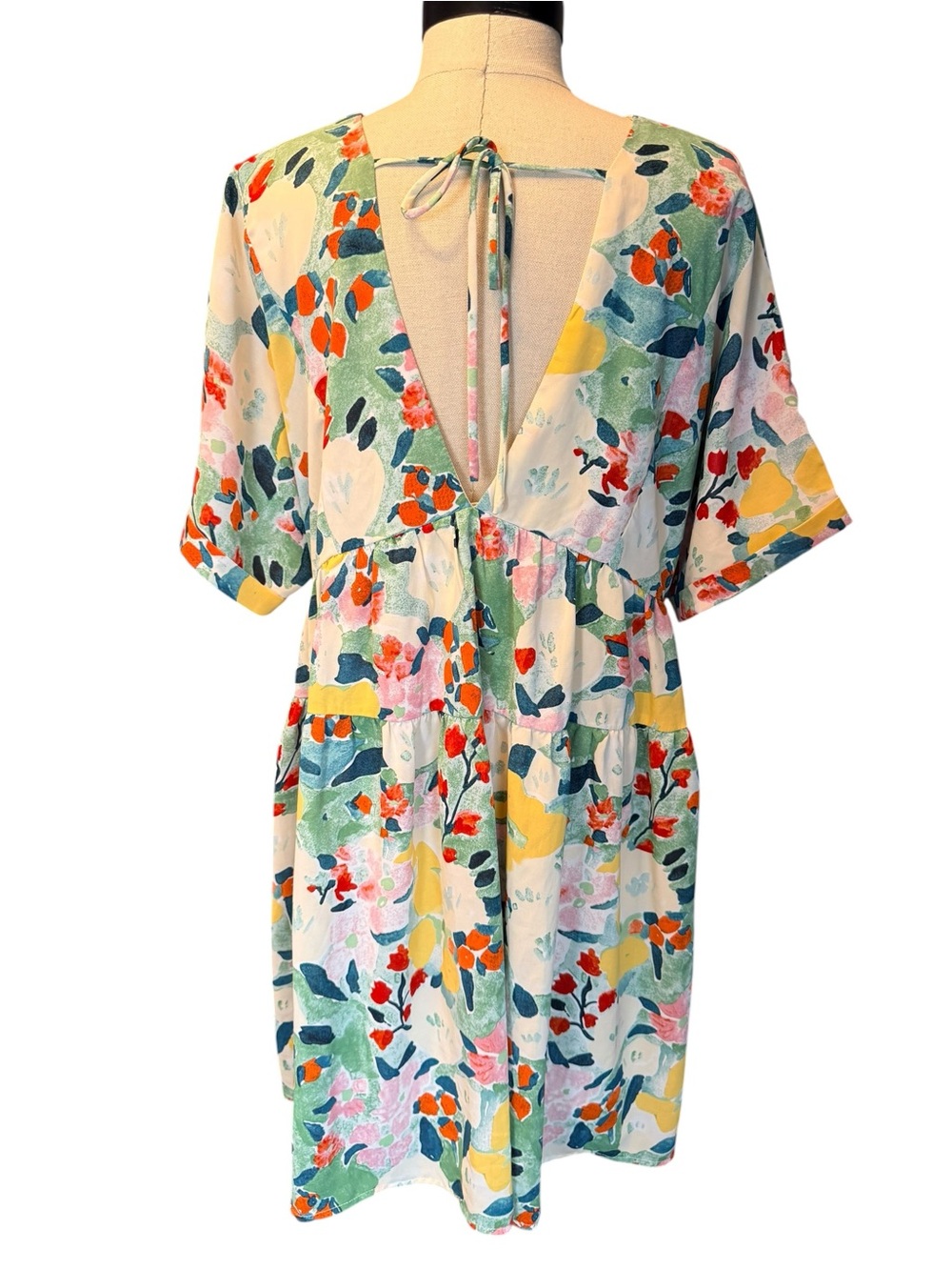 Entro Floral Tiered Babydoll Dress SZ L Watercolor Print V Neck Boho Cottagecore - Picture 4 of 10